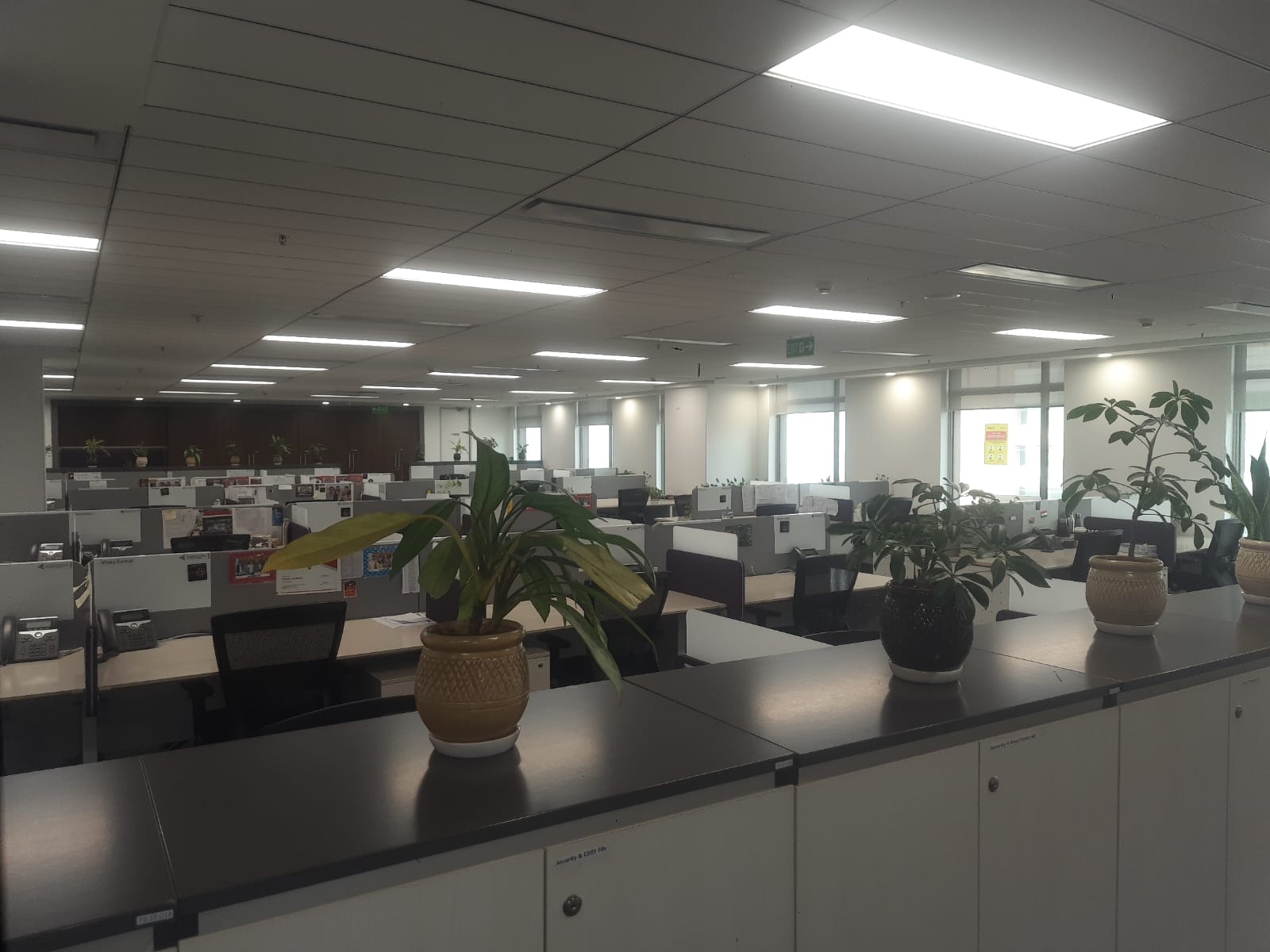 Office furniture manufacturers and modular workstations India